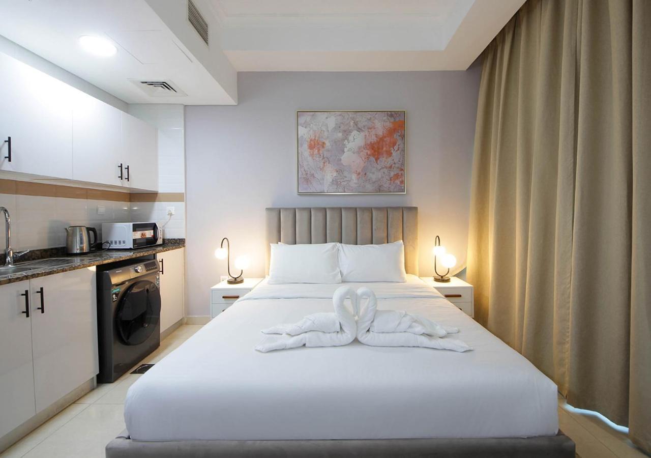 Luxury High-rise The Court Tower Apartment Dubai